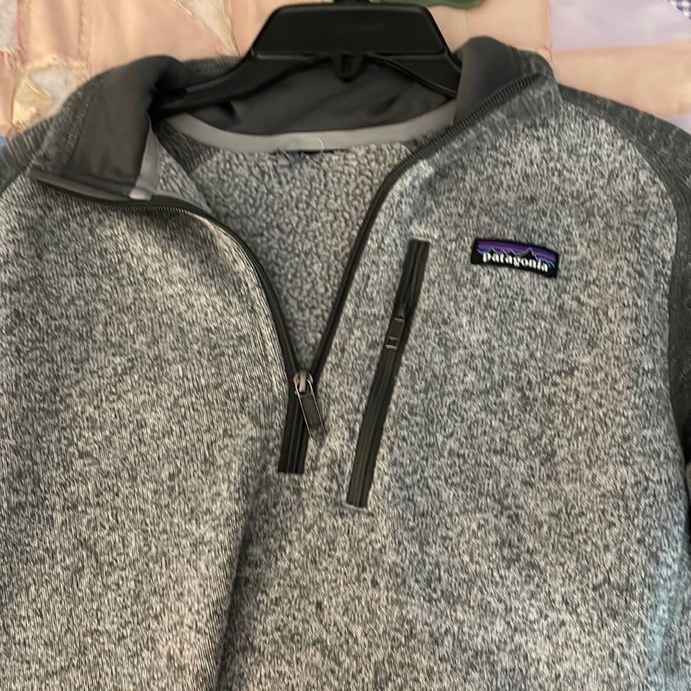 Patagonia half zip fleece